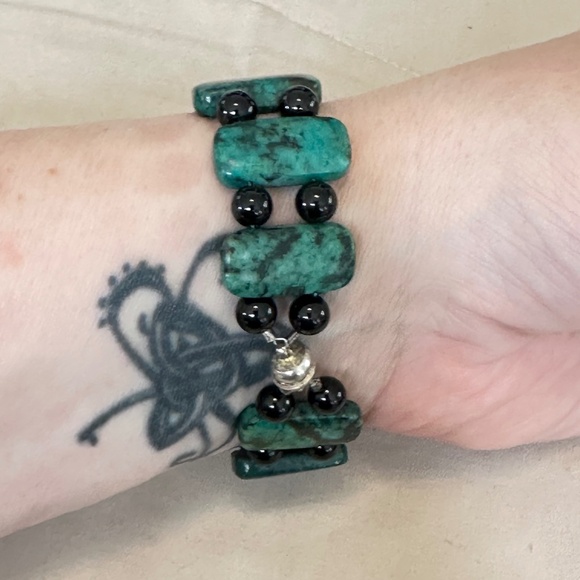 Chrysocolla & Black Onyx bracelet. Rectangles & spheres. Magnetic clasp - Picture 10 of 13